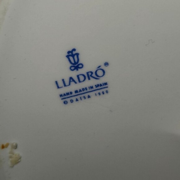 Lladro Boy With Dog Porcelain Figurine 5797, Spain, MINT, 8" has orig box - Picture 9 of 13